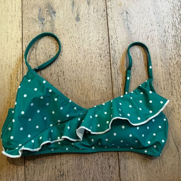 The Ruffle Marina Bikini Top Seaglass Dot Size 6 Like New  Swim - Picture 3 of 5